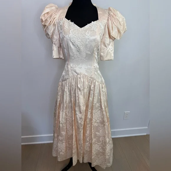 Romantic champagne vintage dress puffy sleeves lace cottagecore tulle - Picture 2 of 16